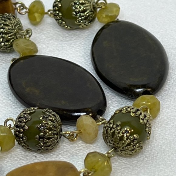 Avon Long Green Necklace with Tiger's Eye Accents (4309) - Picture 7 of 8